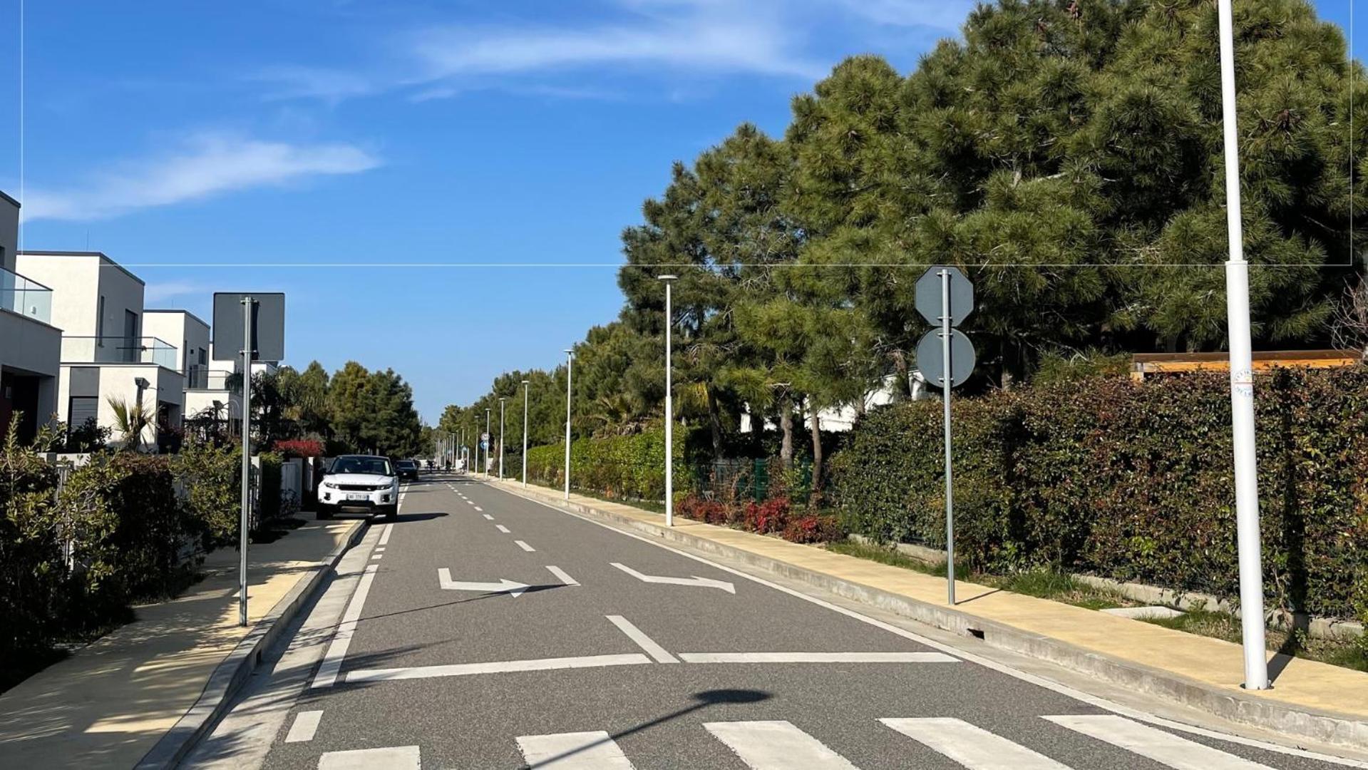 Residence Lux Apartments At Valamar Hamallaj Gjiri Lalzit Драч Екстериор снимка